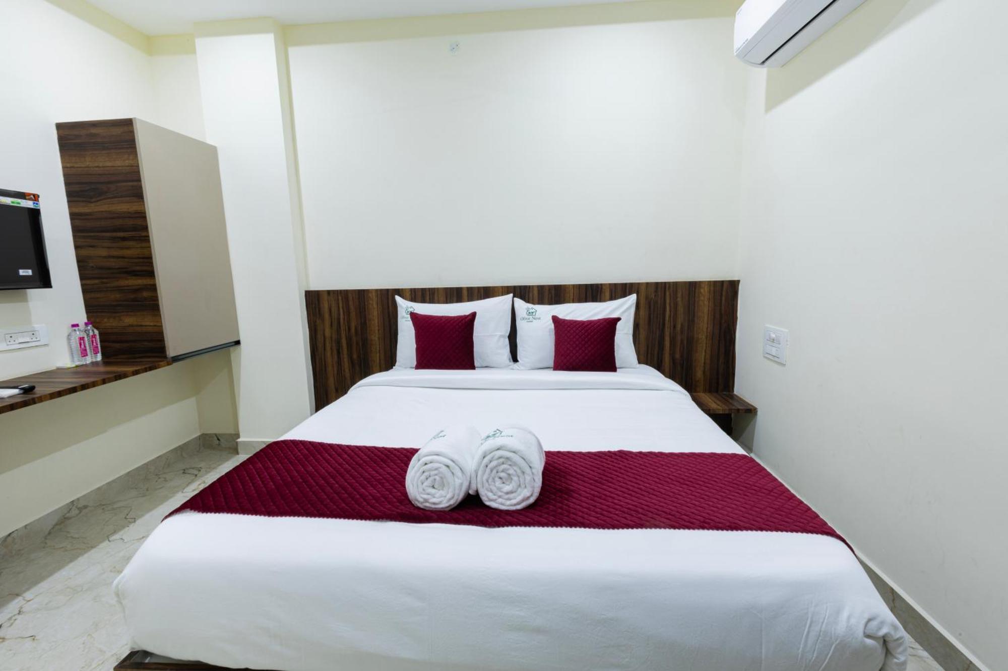 Olive Nest- Tirupati Bus Stand- 300 Meters, Railway Station- 400 Meters Hotel Exterior photo